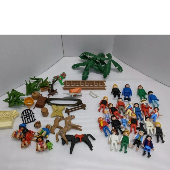 Vintage Playmobil (Geobra) Figures And Accessory Lot, Natives Set, 30 pieces - Picture 11 of 12